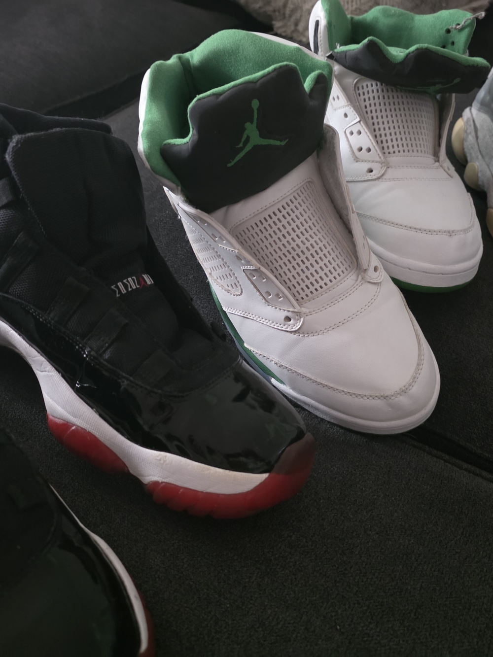 Air Jordan 4 White Gold Jumpman Sneakers - Picture 6 of 7